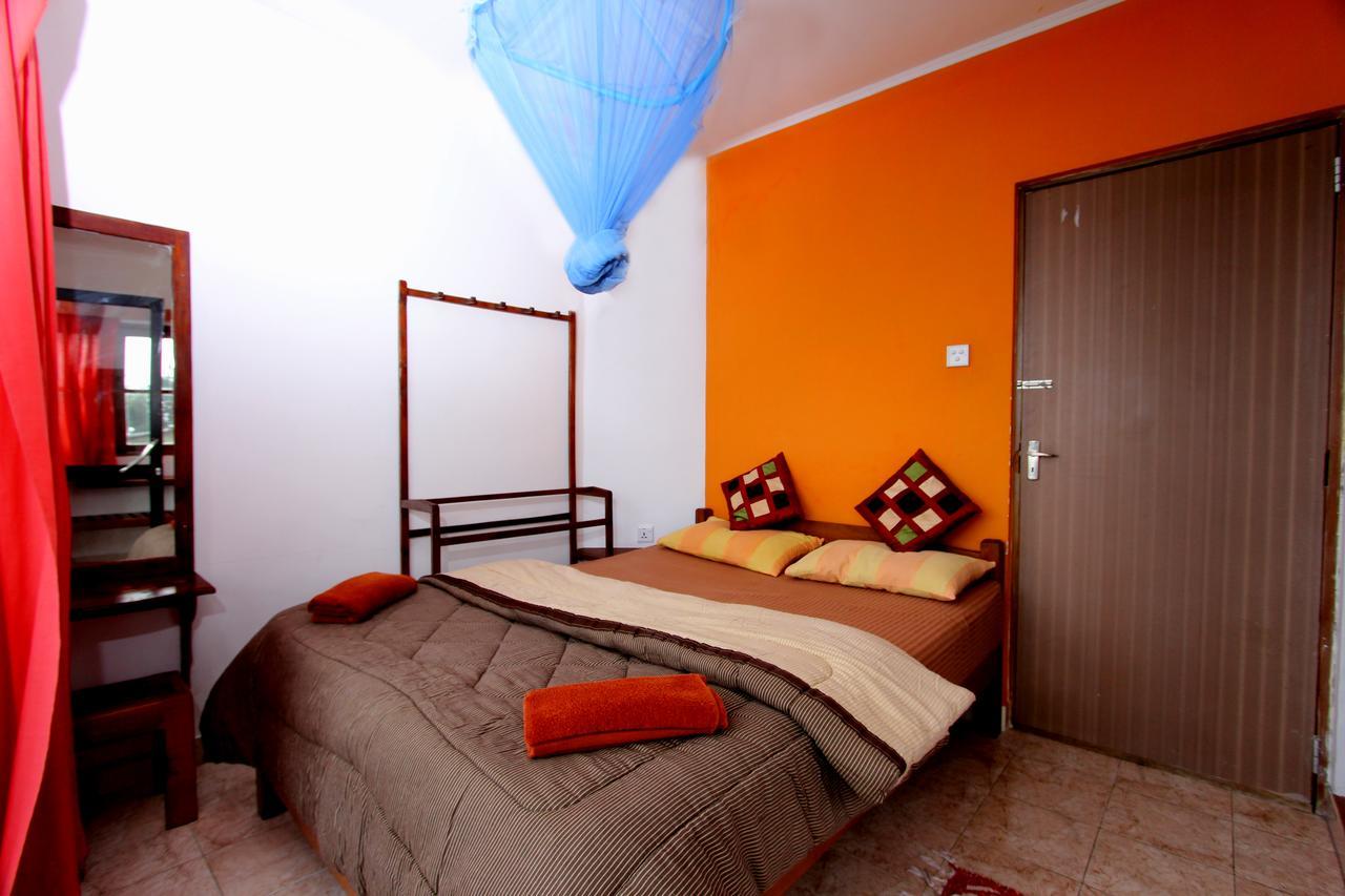 Awinco Rest Inn Хапутале Стая снимка