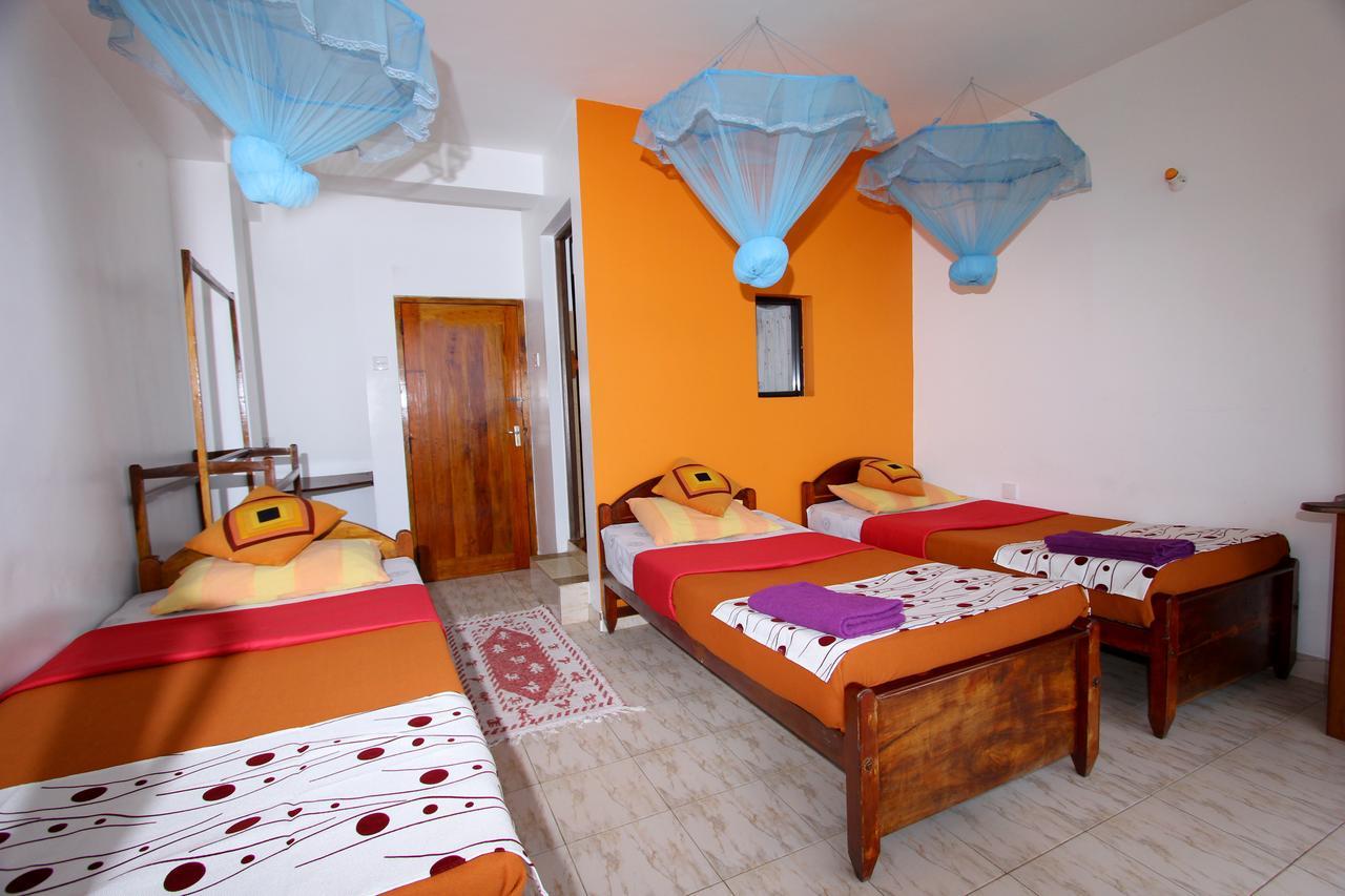 Awinco Rest Inn Хапутале Екстериор снимка